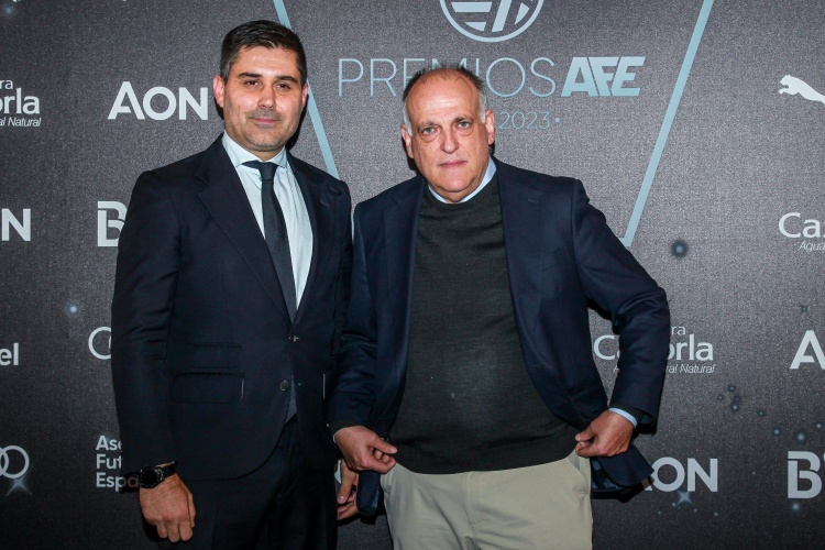 阿斯:西甲将起诉球员在比赛中暂停15秒行为,表示其构成非法罢工